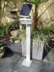 Solar Lawn Light