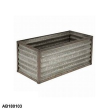 GALVANIZED GARDEN PLANTER