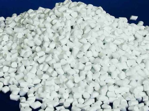 White masterbatches