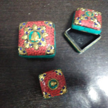 SQUARE SHAPE GIFT BOX