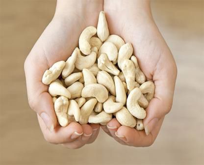 Cashew nuts, Packaging Type : Light Cream, Light White