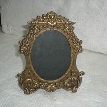Metal Brass Oval Photo Frame, Color : Antique
