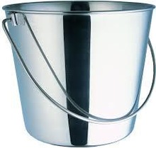 Round Stainless Steel Bucket, For Home Kitchen, Farms, Pattern : Plain Polish Silver Touch