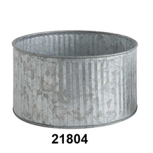 Metal Galvanized Corrugated Tin Planter, Size : 4' X 7.5' X 7.5'