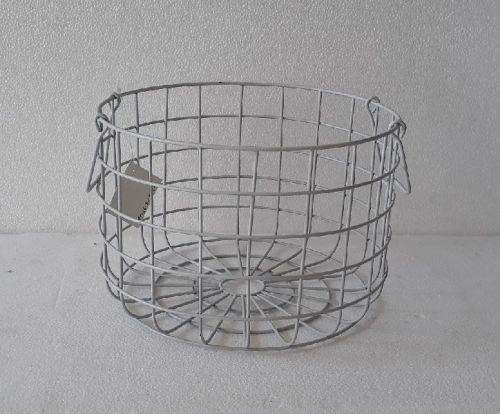 Iron Metal Round Wire Basket, For Food, Feature : Eco-Friendly