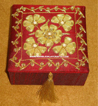 Fabric Hand Embroidery Jewellery Boxes, Feature : Handmade