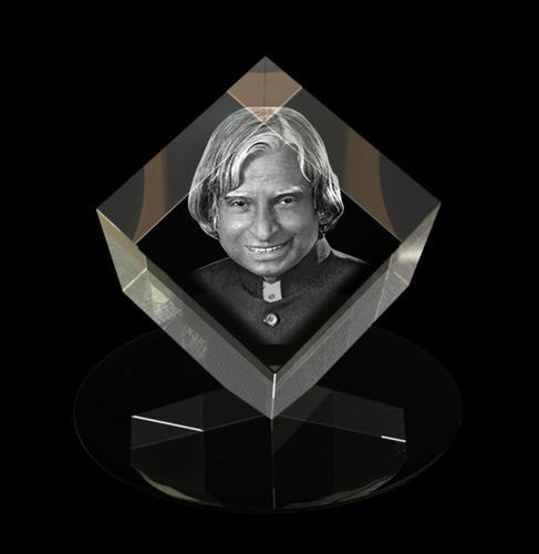 3D Laser Edge Cut Engraved Crystal Cube