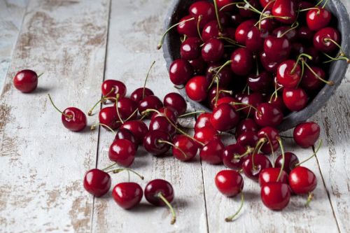 Fresh Cherries, Taste : Sweet