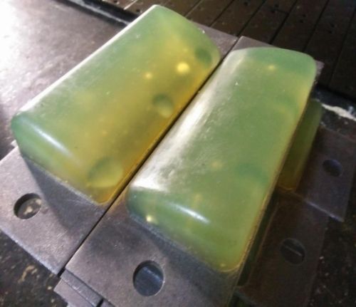 Metal Pu Polyurethane Vehicle Auto Shock Absorber Customised