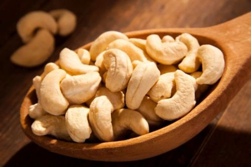 Cashew Nuts, For Food, Snacks, Sweets, Packaging Type : Pouch, PP Bag