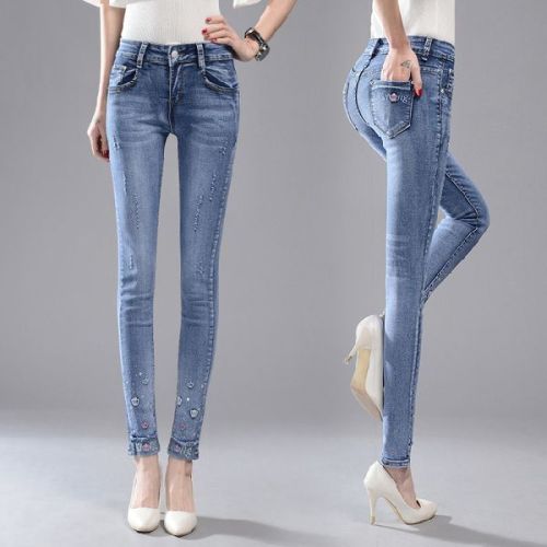 Denim Ladies Jeans, Technics : Attractive Pattern, Washed