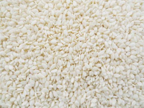 Natural Hulled Sesame Seeds, For Agricultural, Making Oil, Style : Dried