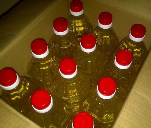 Common Refined Palm Oil, Form : Liquid, Packaging Type : Plastic Can