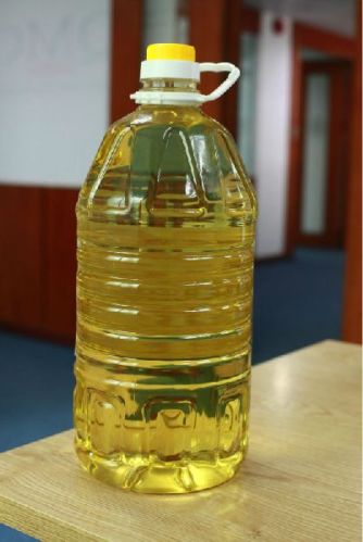 Common Refined Soybean Oil, Packaging Type : Light Yellow, Yellow