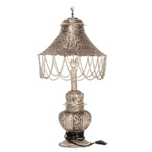 Electric White Metal Handicraft Table Lamp