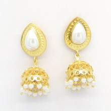 Shilpi Impex White Pearl Gemstone Earring