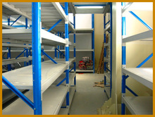 Stainless Steel S Upright Selving System, Feature : Suitable For Outdoors