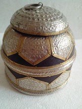 Wood BRASS JEWELLERY CASE, Technique : Carved