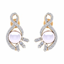 Gold Diamond Stud Earring, Occasion : Anniversary, Engagement, Gift, Party, Wedding, Birthday