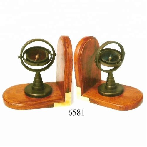 Nautical Wooden Compass Bookend, Size : 6' X 6'