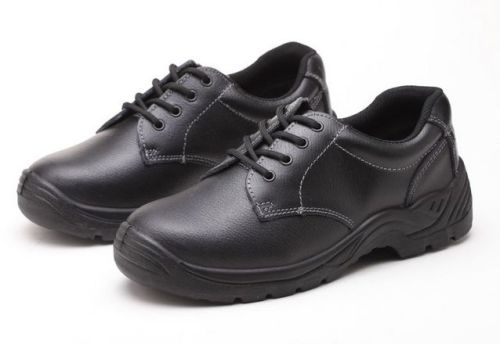 Defender PU Safety Shoes, For Industrial, Gender : Male