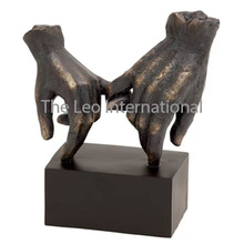 Metal Hand Sculpture, Size : CUSTOMISED