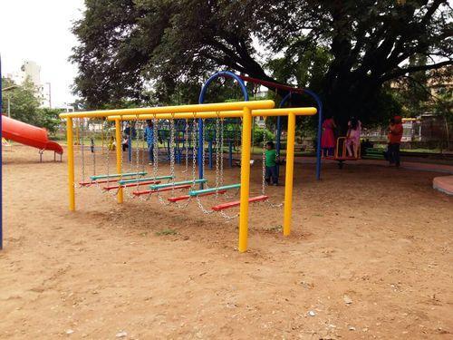 Iron Horizontal Swing Station, Color : Yellow, Red, Green