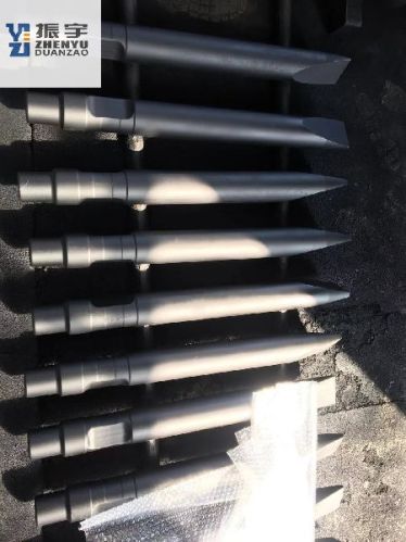 40/42 Crmo Hydraulic Breaker Chisel, Length : 1200-1300