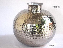 Aluminium Nickel Finished Hammered Vase, Style : Classic