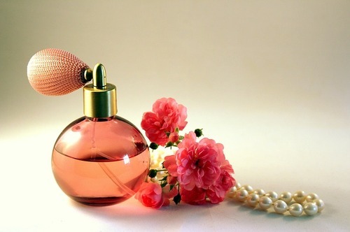 Liquid Flower Fragrance, For Industrial, Packaging Type : Glass Bottle