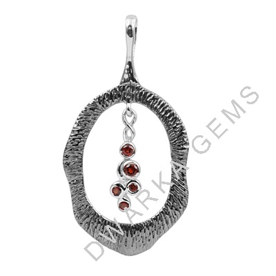 Beautifully Crafted Silver Pendant