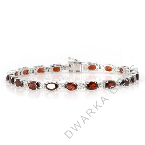 Garnet Bracelet In Sterling Silver