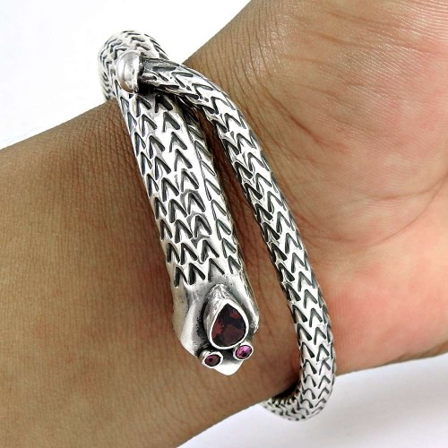 Secret Design!! Garnet Sterling Silver Bangle, Size : 6 Cm