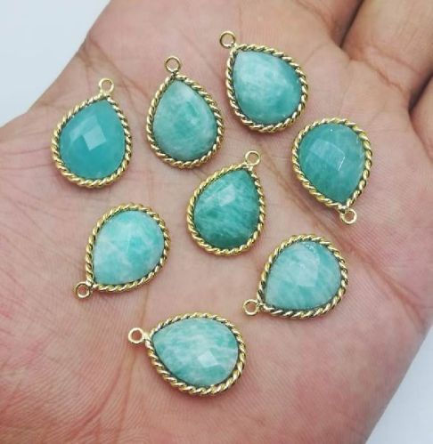 Gold Plated Twisted Wire Bezel Pendant, Occasion : Gift