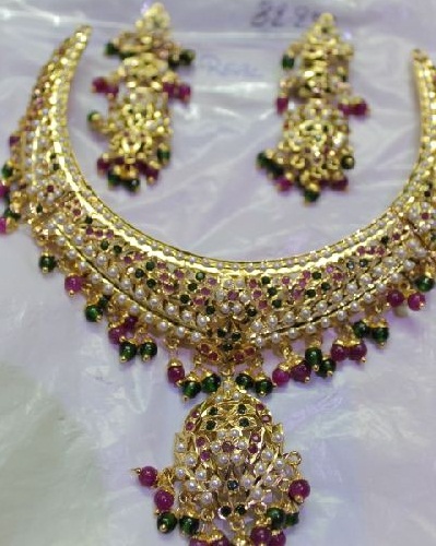 Polished Imitation Necklace Set, Style : Modern