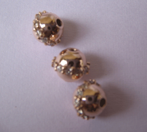 6.5mm Centre Line Studded Beads, Size : 7 Inches About