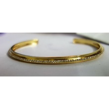 Diamond Studded 18K Yellow Gold Cuff Bangle
