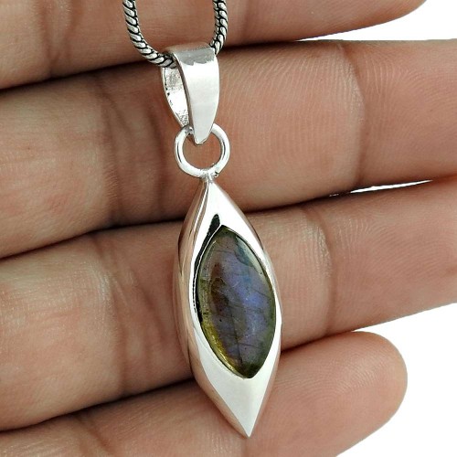 First Sight 925 Sterling Silver Labradorite Gemstone Pendant