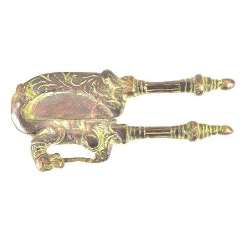 Dog Decorative Brass Betel Nut Cutter