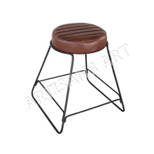 Leather Stools, Feature : Strong, Comfortable, Antique, Vintage, Industrial, Adjustable Height
