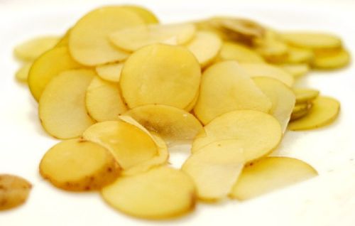 Round Natural Fresh Potato Chips, For Snacks, Feature : Good In Taste, Healthy