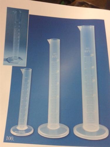 Borosilicate Glass Measuring Beaker, Feature : Alluring Look, Superior Finish