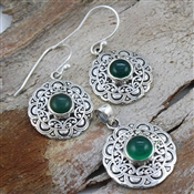 GREEN ONYX GEMSTONE EARRING, PENDANT SET