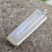 HAMMERED RAINBOW MOONSTONE GEMSTONE SILVER PENDANT