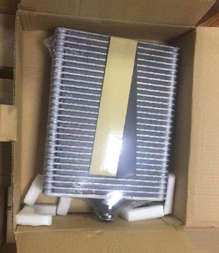 Polished Metal KOMATSU 785-7 EVAPORATOR 305*235*48mm, Brand Name : VP