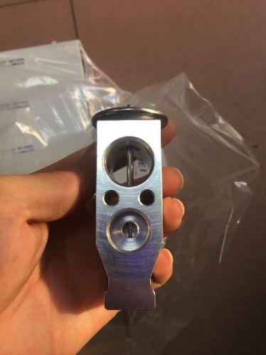 Polished Metal KOMATSU 785-7 EXPANSION VALVE ND 447500-1482