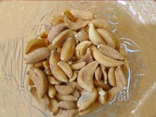 Garlic Flakes, Color : Off White