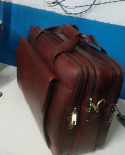 Plain Leather Brown Office Bag, Feature : Complete Finishing, Durable, Light Weight