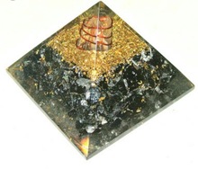 Gemstone Malachite Orgone Pyramid, For Home Decoration, Feature : USA