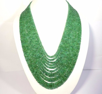 Natural Emerald Beads, Size : 15 Inch X 22 Inch